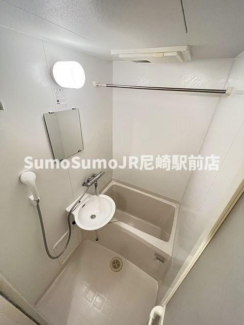 バス・シャワールーム　きれいなお風呂です