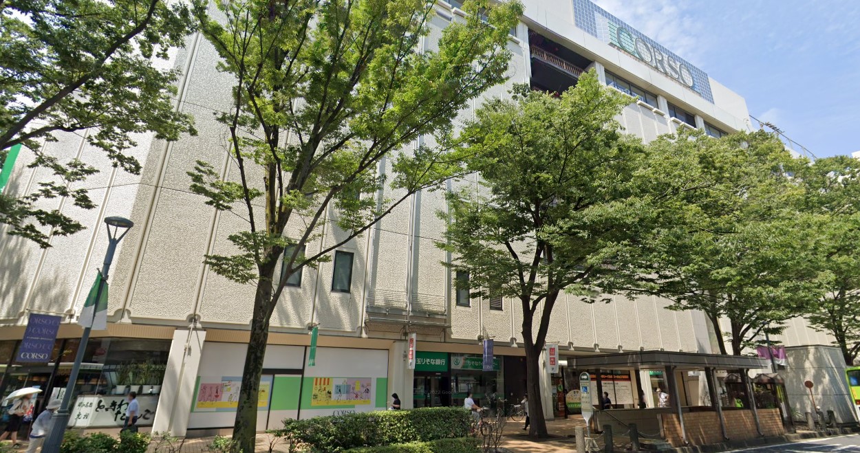 ショッピングセンター　ユニクロ浦和コルソ店（ショッピングセンター）まで685m