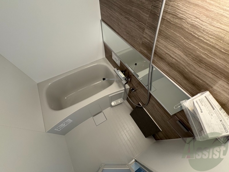 バス・シャワールーム　お風呂になります。一日の疲れを癒してくださいね。