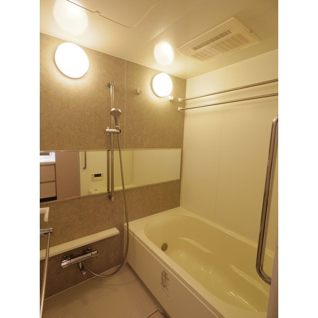 バス・シャワールーム　風呂