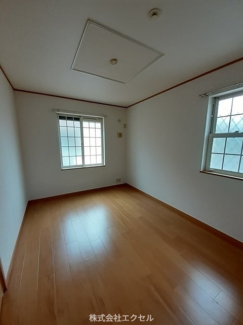 その他部屋・スペース　フローリングの室内です。