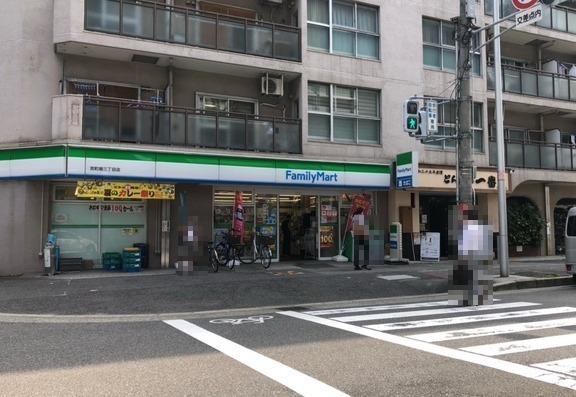 コンビニ　ファミリーマート 京町堀三丁目店（コンビニ）まで161m