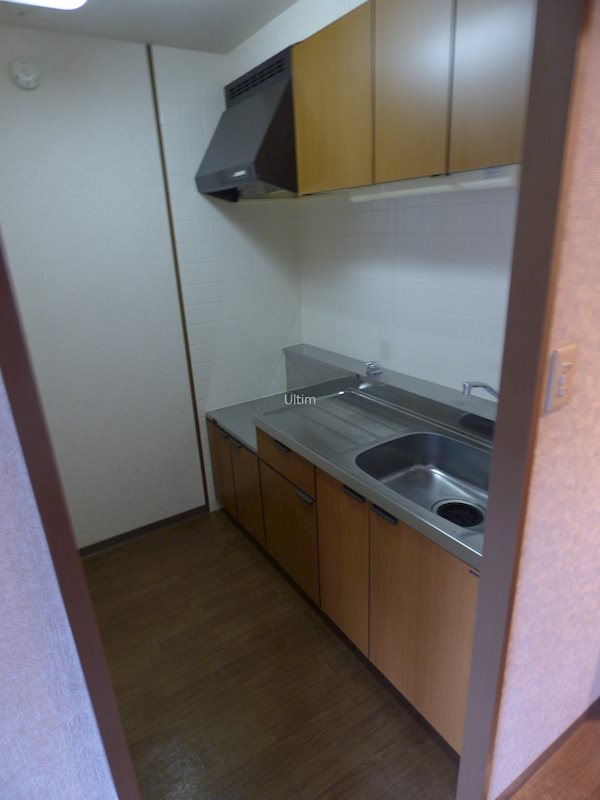 キッチン　別部屋のお写真です。ご参考までに！