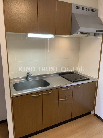 キッチン　IHヒーターでお掃除が楽です