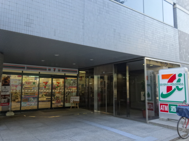 コンビニ　セブンイレブン大阪西中島7丁目店（コンビニ）まで207m