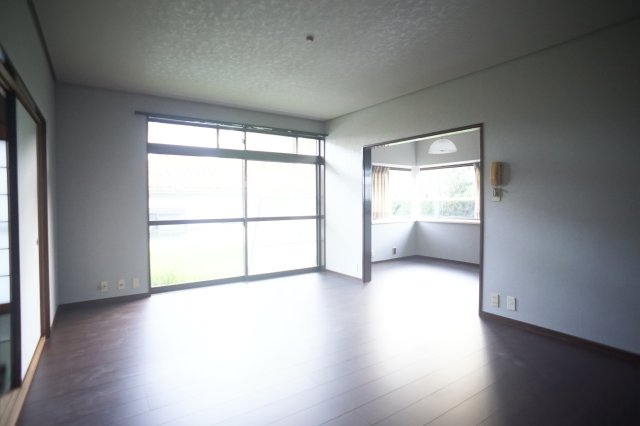 居室・リビング　1F　10帖