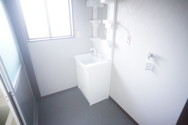 洗面設備　シャンプードレッサー