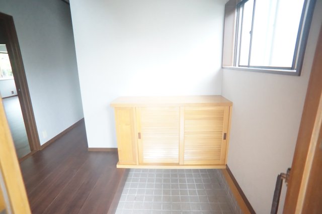 収納　シューズボックス