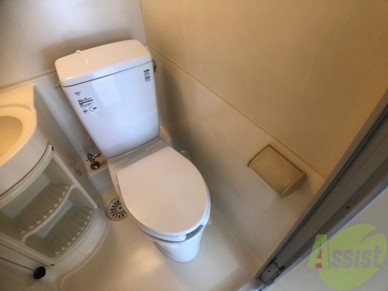 トイレ　こちらはトイレです。清潔感があり、安心して使用できます。