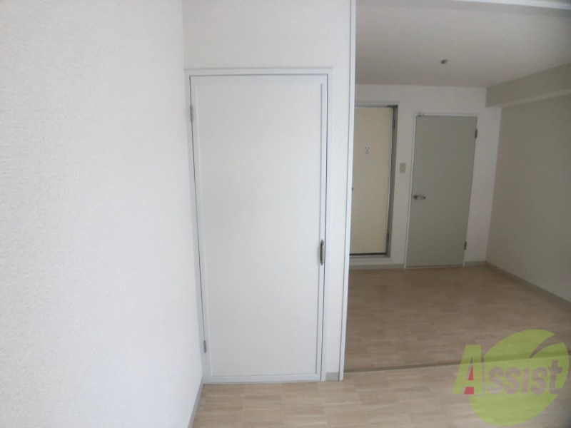 収納　寝室の収納です。部屋がすっきり片付きます。