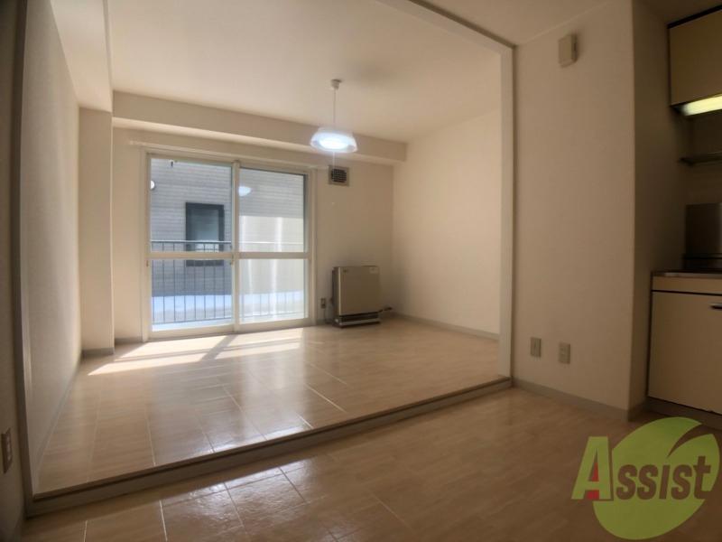 居室・リビング　広くてキレイなお部屋が広がっていて、充実した生活が送れそう。