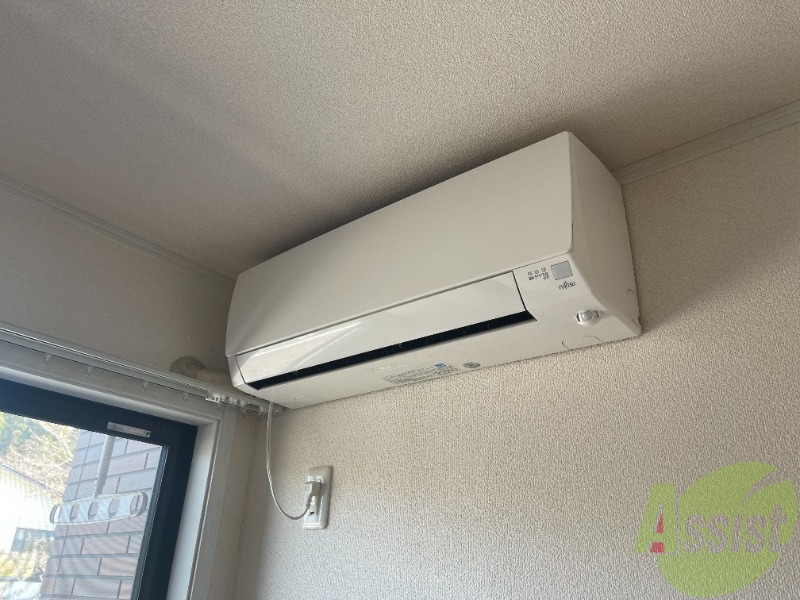 その他設備　立派なエアコンが付いているので、快適に過ごせそうですね。