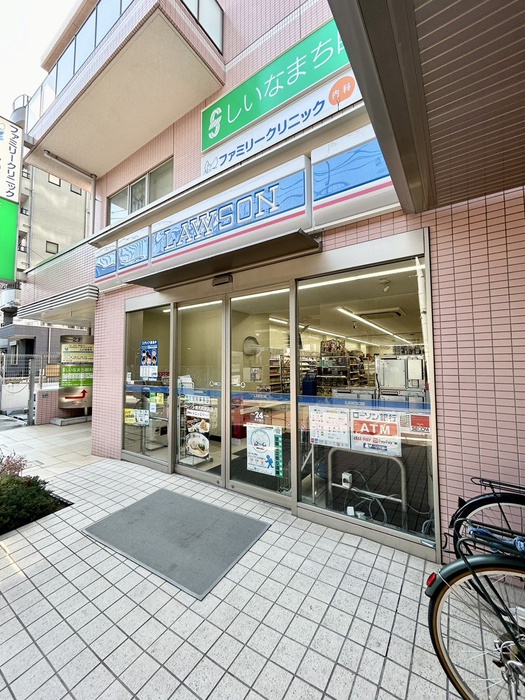 コンビニ　ローソン 椎名町駅前店（コンビニ）まで192m