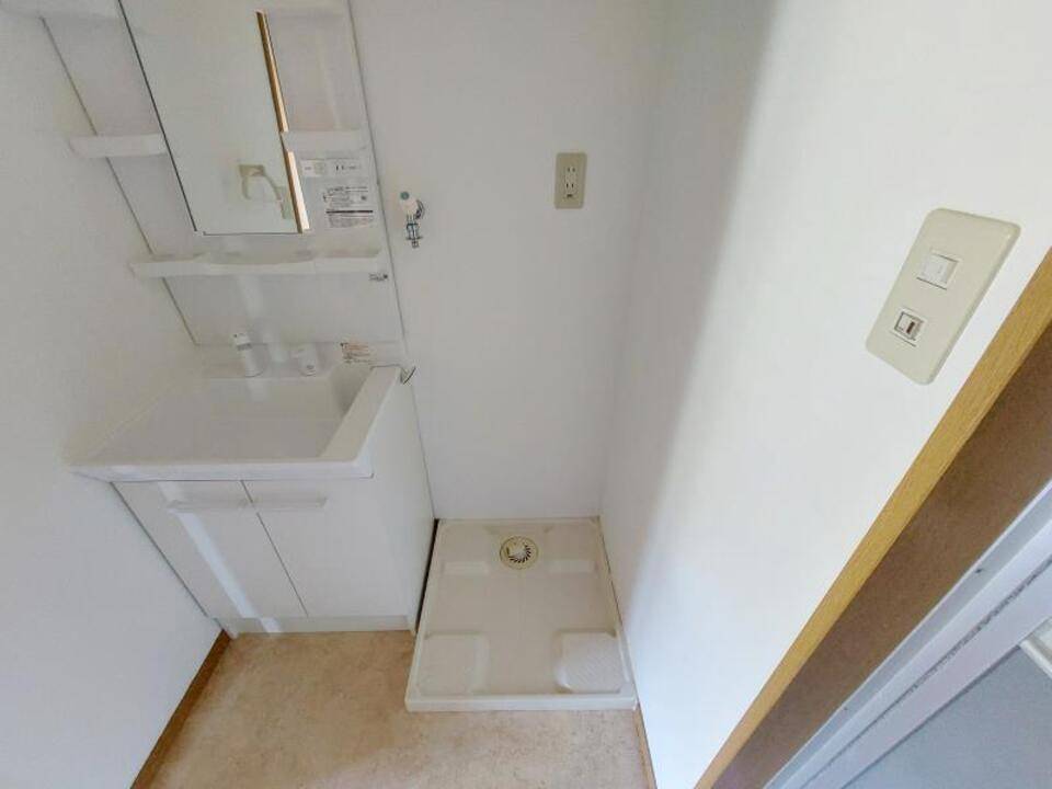 洗面設備　洗濯機置場