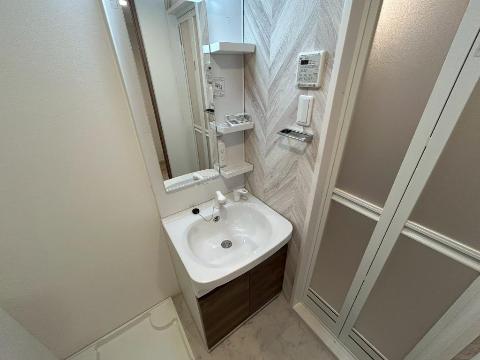 洗面設備　洗髪洗面化粧台