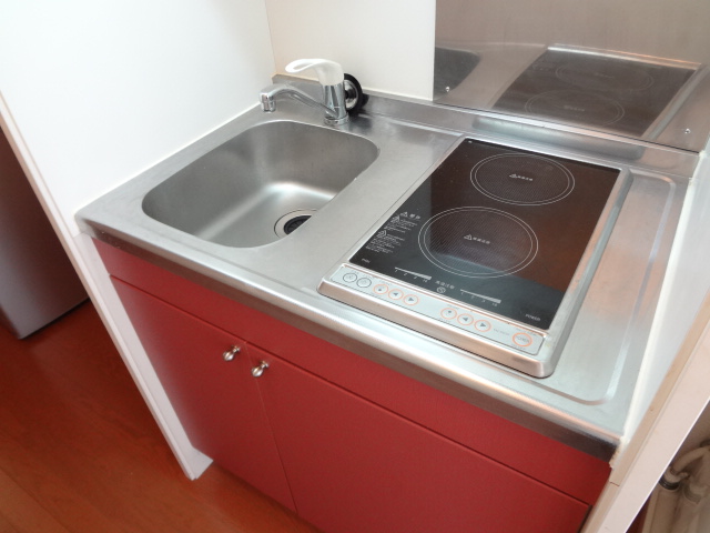 キッチン　便利な２口ラジエントヒーター