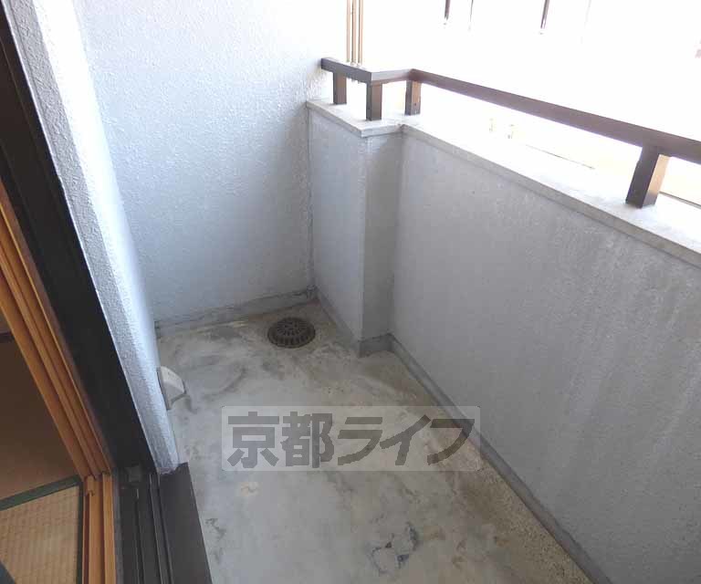 バルコニー　バルコニです