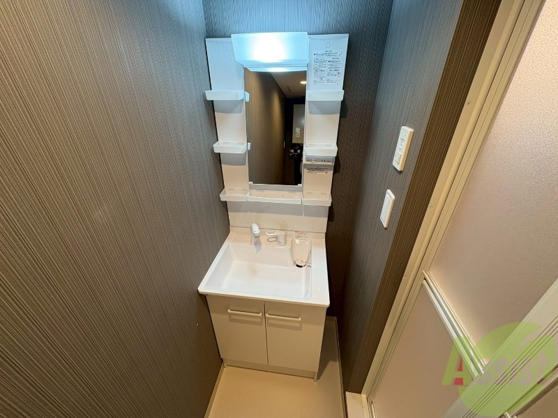 洗面設備　シャンプードレッサーで身支度もラクラクです！