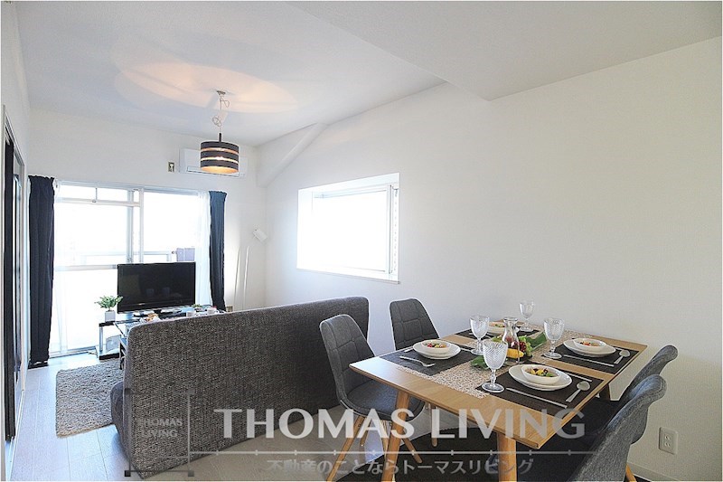 居室・リビング　準備中の為、別号室のお写真を参照ください。