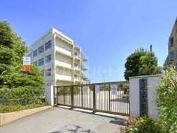 小学校　市川市立大洲小学校（小学校）まで530m