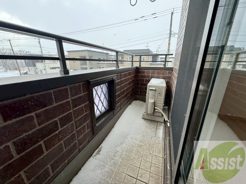 バルコニー　バルコニーが付いていますので一息ついてみてはいかがですか。