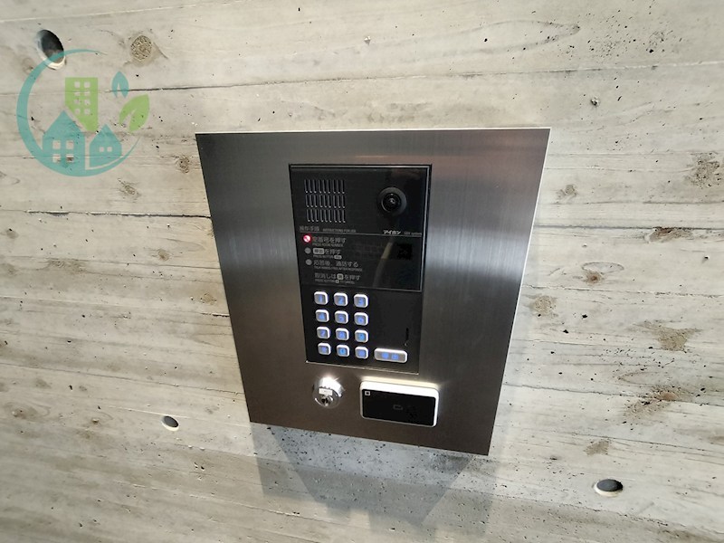 セキュリティ　Live Flat 六甲桜口(ペット相談可、小型犬、猫）