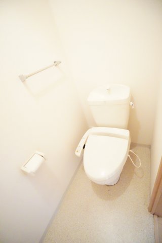 トイレ　※同物件・同タイプの写真です。