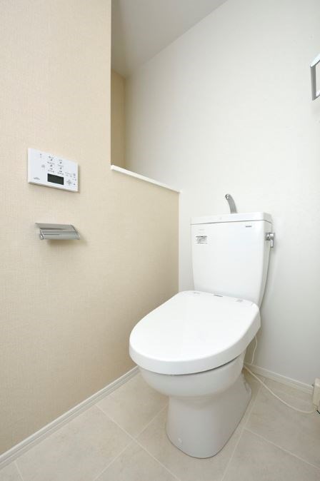 トイレ　別号室参考写真