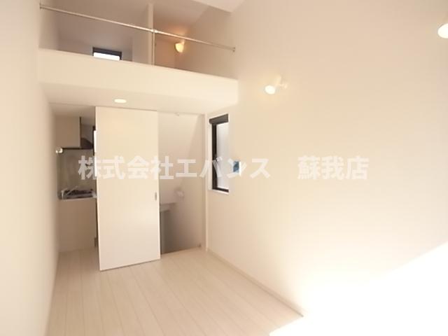 居室・リビング　ゆったり過ごせる居間です