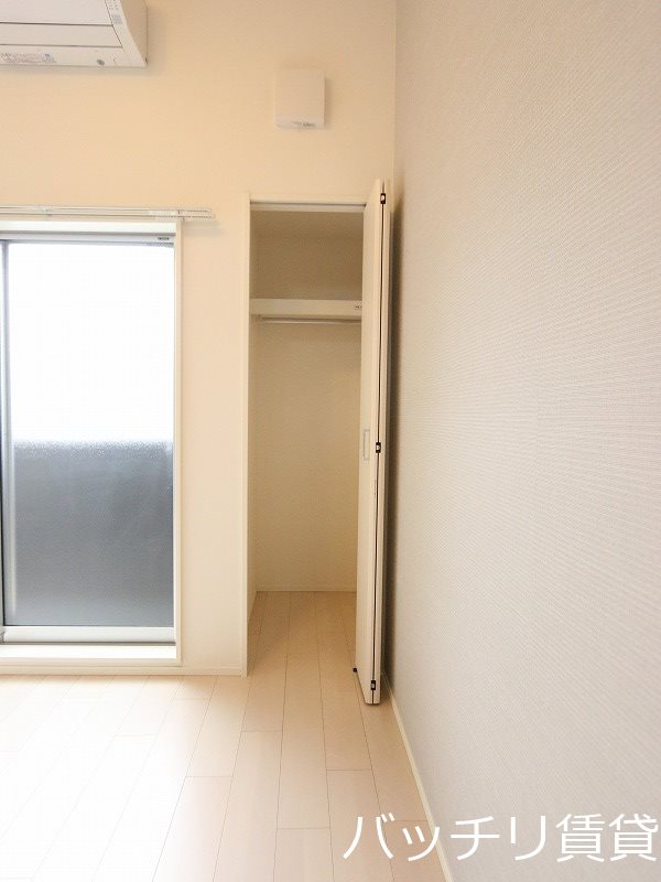 収納　画像は別号室の為、現状優先となります。