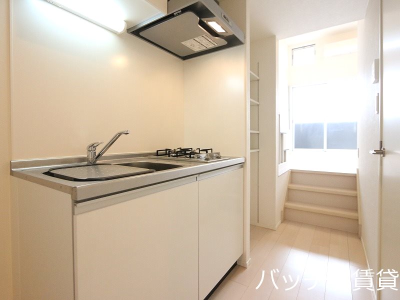 キッチン　画像は別号室の為、現状優先となります。