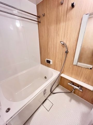 バス・シャワールーム　ゆったり過ごせるお風呂です