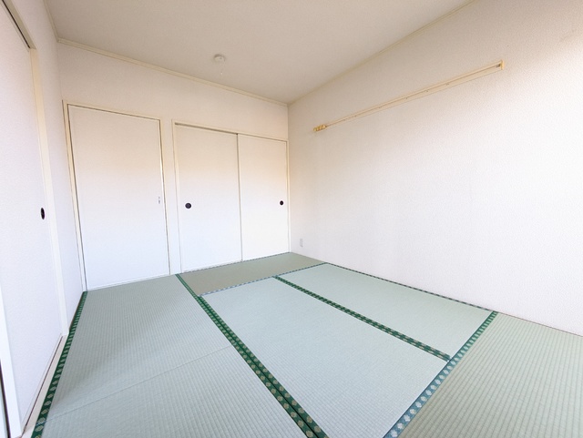 その他部屋・スペース　収納たっぷりの６帖和室