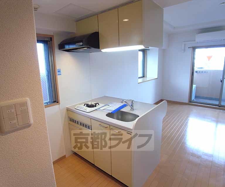 京阪鴨東線 出町柳駅 徒歩17分 6階建 築24年のキッチン写真
