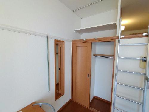 収納　姿見付き♪