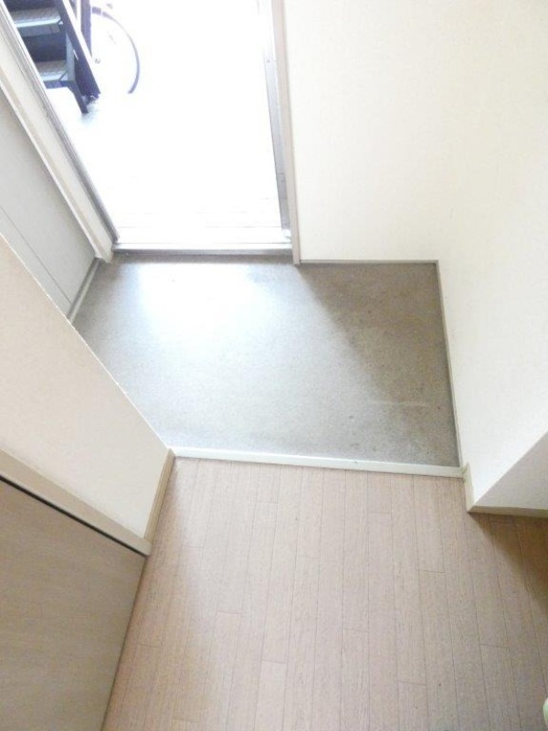 玄関　図面と現状に相違がある場合には現状を優先