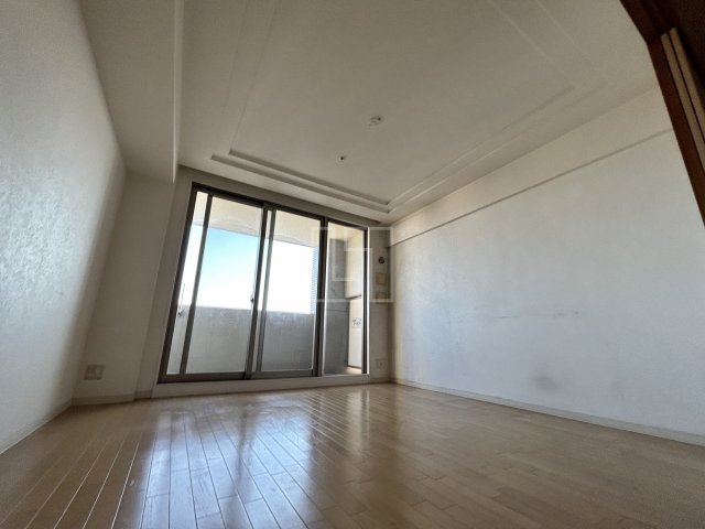 居室・リビング　アーデンタワー新町　リビング・ダイニングスペース