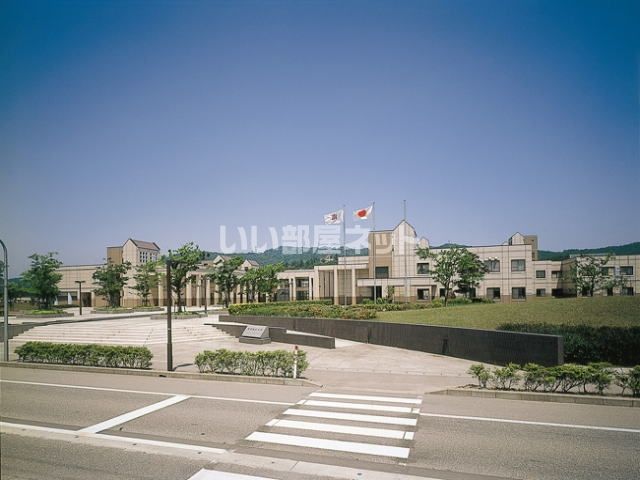 大学・短大　国立富山大学高岡キャンパス（大学・短大）まで1636m