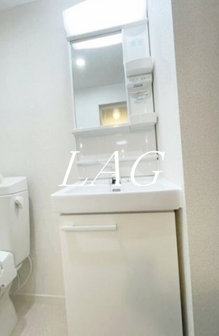 洗面設備　独立洗面台です。