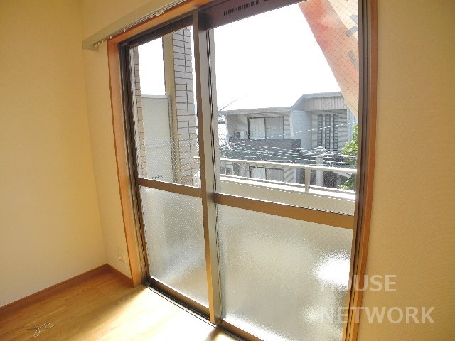 バルコニー　南西位置角部屋が募集開始です