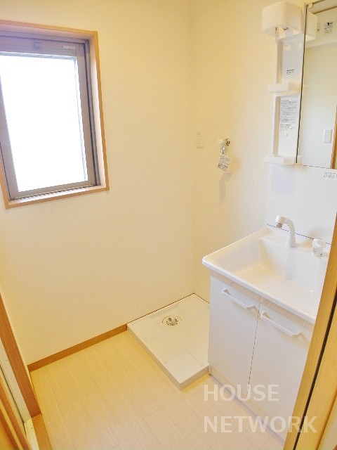 洗面設備　南西位置角部屋が募集開始です