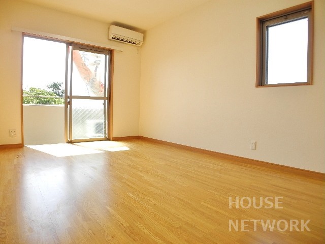 居室・リビング　南西位置角部屋が募集開始です