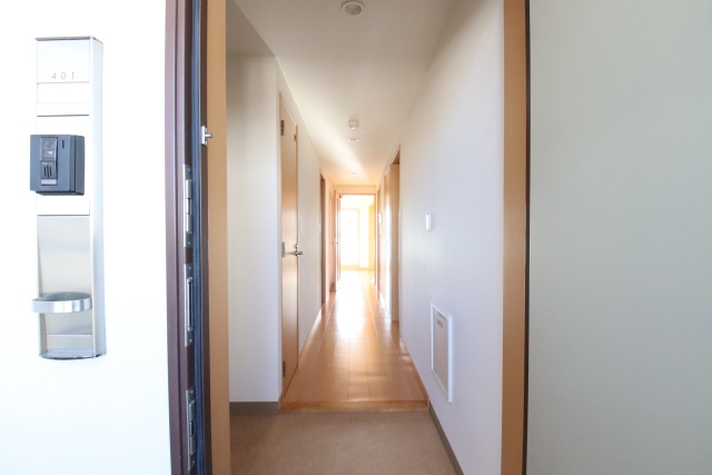 玄関　※別室の参考写真の為、現況優先です。