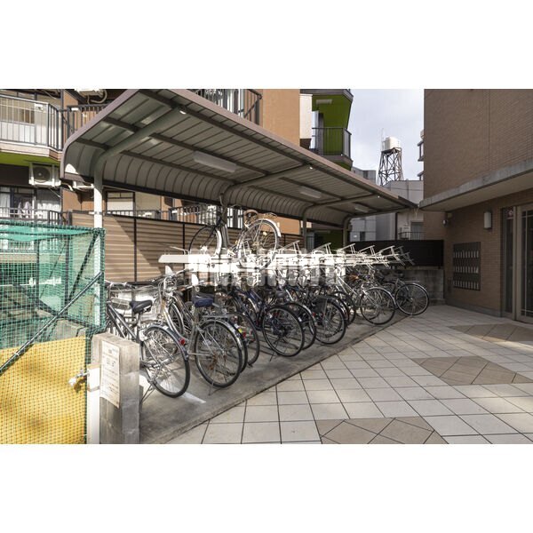 駐車場　駐輪場