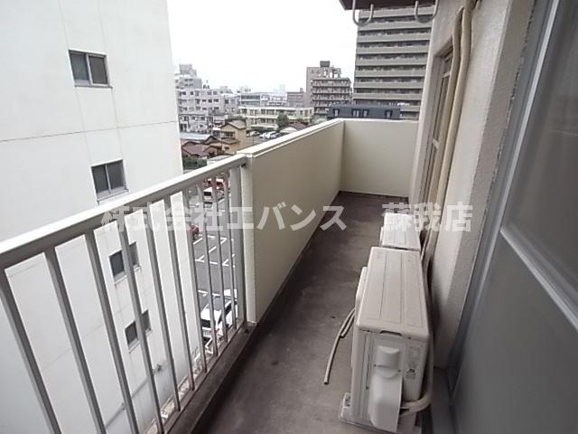 バルコニー　広々としたバルコニーです