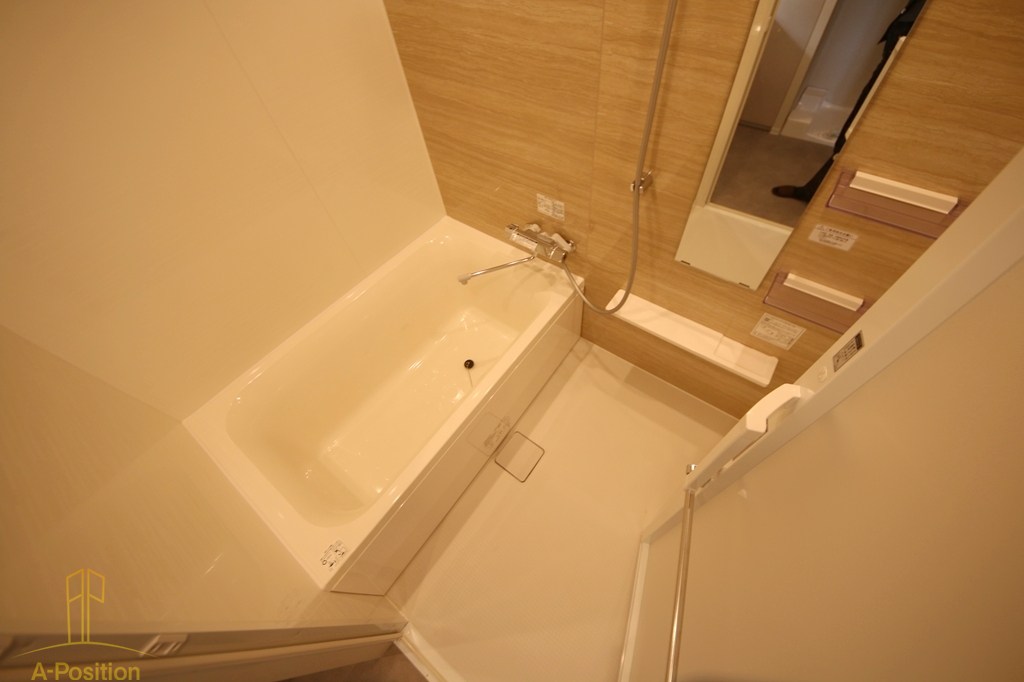 バス・シャワールーム　コンフォリア・リヴ本町WEST Q