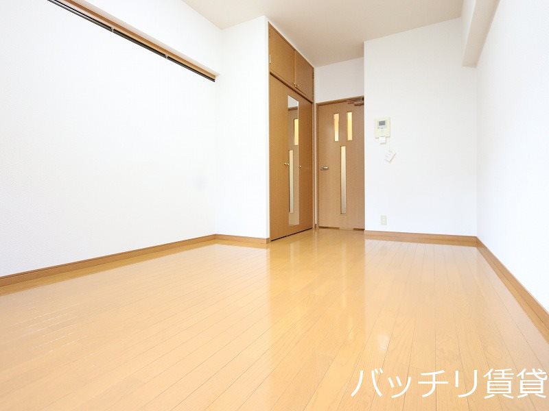 居室・リビング　同型タイプの為、現状を優先します