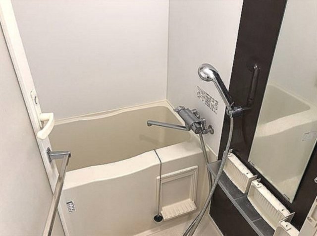 バス・シャワールーム　風呂