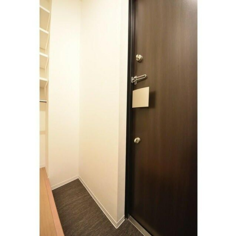 玄関　アラート銀座イースト（別室参照）