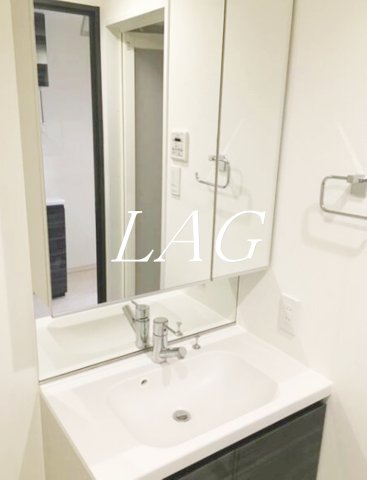 洗面設備　洗面台です。